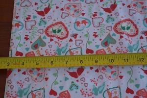 19" Long, Red Valentine Hearts on Cream Quilt Cotton, Clothworks/Smitten, V970 - Picture 1 of 6