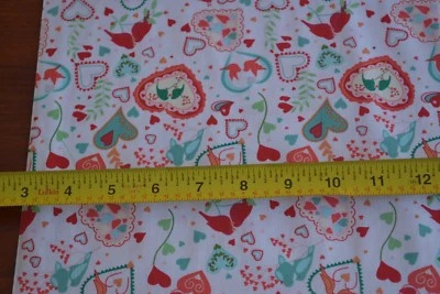 19" Long, Red Valentine Hearts on Cream Quilt Cotton, Clothworks/Smitten, V970 - Image 1 of 4