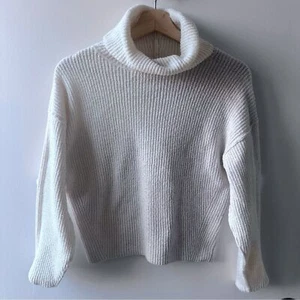 ASOS White Chunky Turtleneck Sweater Size 2 monochrome minimalist cottagecore - Picture 1 of 2