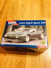 LOTUS ESPRIT SPORT 300, Plastic Model Car Kit, Scale: 1/24 