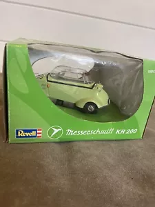 1996 1 18 Revell Die Cast Model - 3 Wheeler Green 1955 Messerschmitt KR 200 - Picture 1 of 7