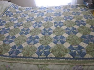 Vintage gehäkelte Oma Hexagon quadratische Decke 66 "x 54" bunt blau, grün beige - Bild 1 von 6