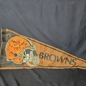vintage cleveland browns autographed pennant (9 Signatures) - Picture 1 of 11