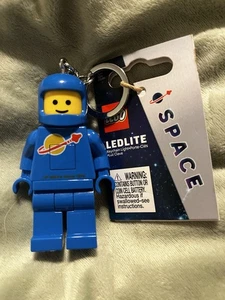 Lego Iconic Raumfahrer blau Minifigur Schlüsselanhänger mit LEDLITE - Bild 1 von 3