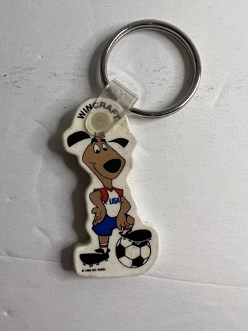 Vintage Keychain: World Cup 1994 STRIKER Team USA mascot  Soccer Football Cover