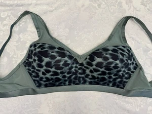 Victoria’s Secret Bra Size 36DDD Incredible Lightweight Max Green Leopard Print - Picture 1 of 9