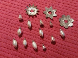  Antik 20er-30er Jahre Glas SILBER gerippt & Glocken Weihnachtsschmuck - Bild 1 von 10