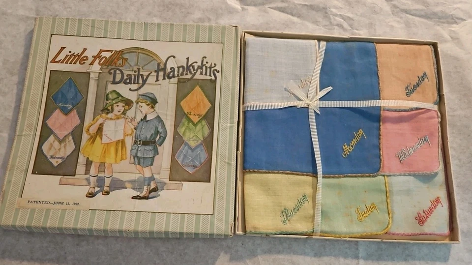 Juego de 7 pañuelos diarios para niños Little Folks 1922 en caja bordados  Foto 1 de 4
