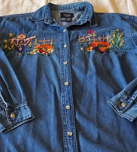 Solutions Original Women’s Denim Button Up Shirt Blue Sz M Embroidered Fall - Picture 1 of 12