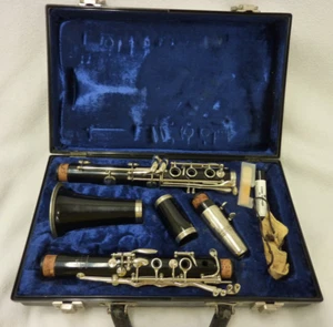 BUFFET CRAMPON EVETTE CLARINET MADE IN GERMANY SERIAL NO. 184220 WITH BLACK CASE - Picture 1 of 24