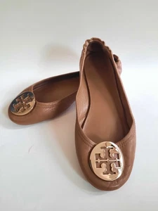 Tory Burch Tan Reva Ballet Flats Gold Emblem Size 6.5 - Picture 1 of 9