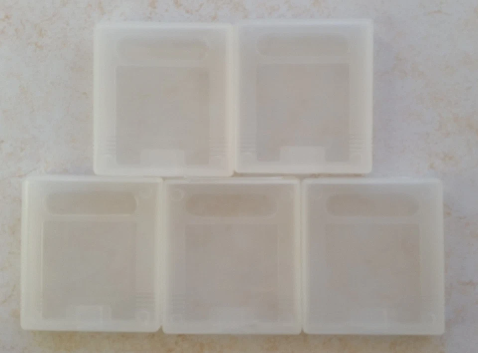 5 Boîtiers de protection Game Boy GB GBC GBP - boîte rangement étui plastique - Immagine 1 di 1