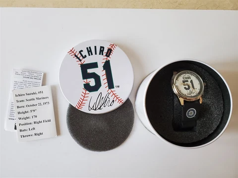 2004 MLB Stainless Steel COMMEMORATIVE WATCH ICHIRO SUZUKI Seattle Mariners Cover