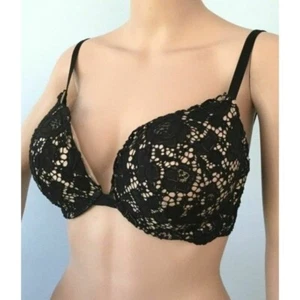 Womens Victoria's Secret Very Sexy Push Up Black Lace Bra Nude Lining Size 34 DD - Picture 1 of 9