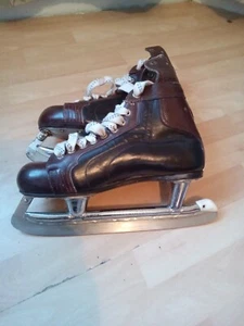 Vintage mens Kovopol leather ice skates 70s Size 9 UK. - Picture 1 of 11