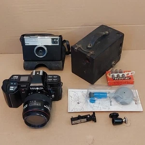 Job Lot Vintage Cameras + Accessories - Minolta Dynax 7000 + Tokina Lens, Kodak - Picture 1 of 8