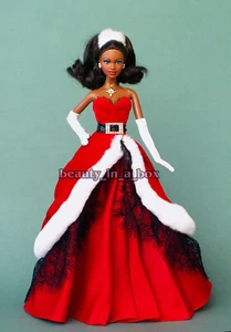 Muñeca Barbie de vacaciones 2007 afroamericana AA vestido de Santa Claus recién quitado. - Imagen 1 de 1