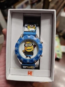 Orologio Minions Universal Studios Cinturino Tessuto Multicolore Tondo 40mm Quadrante Bianco - Foto 1 di 1