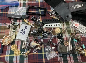 Lot of Assorted Electric Guitar Parts, Tuners, Knobs, Pickups & Covers, Plates - Picture 1 of 6