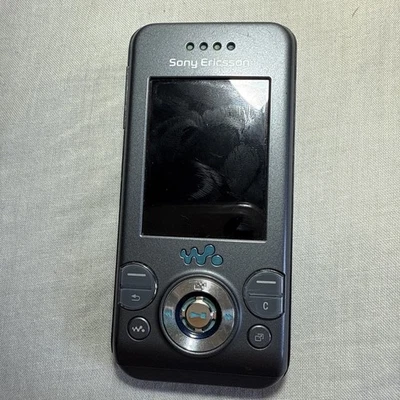 Sony Ericsson Walkman W580i - Spares Repairs - Image 1 of 4