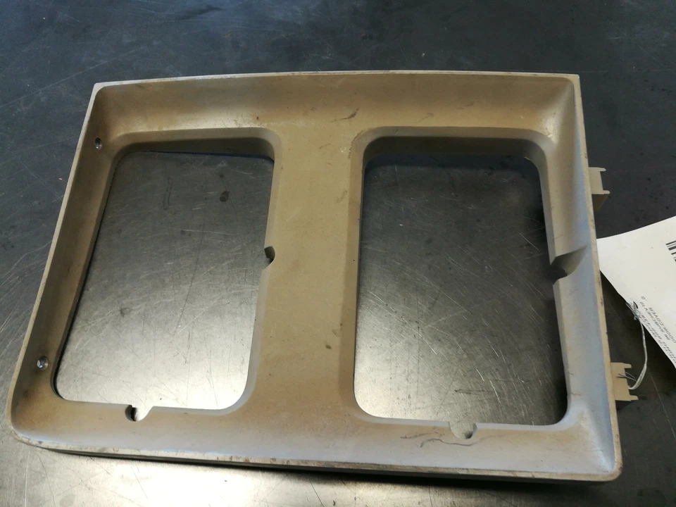 Faro puerta SUBURBAN 10 izquierda 85 86 87 88 Foto 1 de 2