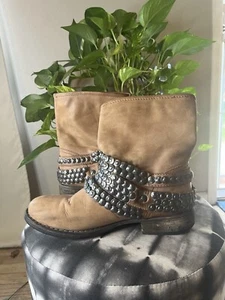 Steve Madden Botas Tachonadas con Cinturón Cuero Marrón Pull On Media Pantorrilla Talla 8 - Imagen 1 de 8