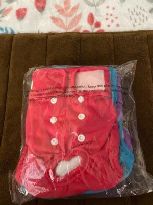 Wegreeco Washable Reusable Dog Diapers Female Dog , 3 Pack Medium NEW - Image 1 of 3