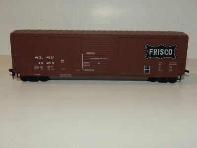 HO scale FRISCO #44208 OUTSIDE BRACED BOX CAR 50' - Image 1 of 4