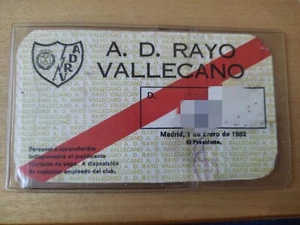 RAYO VALLECANO FUTBOL 1982 CARNET SOCIO ORIGINAL 6, 9 X 11,7 CMS ORIGINAL - Foto 1 di 2