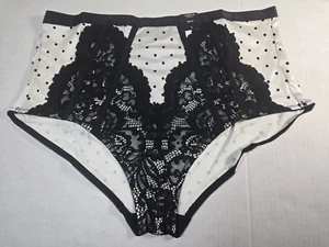 Women Panty Torrid NWT Nylon Microfiber Lace 360 Smoothing Brief Size 1 14-16 - Picture 1 of 2