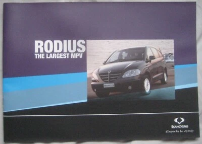 2006 Ssangyong Rodius Brochure - Image 1 of 3
