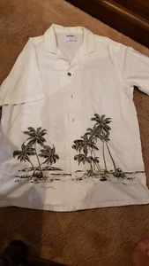 Herren Old Navy hawaiianisches kurzarmiges Hemd - Bild 1 von 3