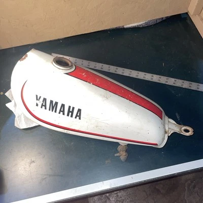 70s or 80’s Yamaha Vintage Metal Dirt Bike Gas Tank  look WHITE! PRICE LOWERED!! - Image 1 of 4