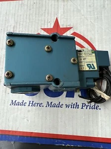 1 USED MAC PMC-501CAAA VALVE - Picture 1 of 3
