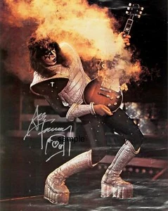 ACE FREHLEY #1 NACHDRUCK 8X10 FOTO SIGNIERT AUTOGRAMMIERTES BILD MANN HÖHLE GESCHENK KUSS - Bild 1 von 1