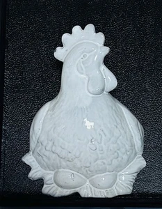 White Glazed Ceramic Rooster Bust Wall Hanging Decor 8x7x3” Farm Core Rustic - Picture 1 of 7