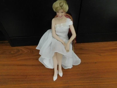 Franklin Mint Princesa Diana Porcelana Retrato De Una Princesa Puro Encantamiento Foto 1 de 4