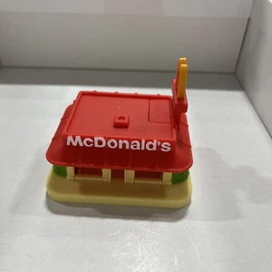 2025 McDonalds Lil McDonalds Miniatur Restaurant, Rentner  - Bild 1 von 6