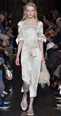 Vestido de seda Simone Rocha 2018 SS UK6 rosa beige tul dobladillo vieira detalle de cinta Foto 1 de 4