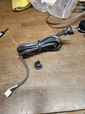 Трехконтактный шнур питания приемника Onkyo  - Изображение 1 из 4