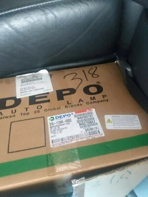 Headlight Assembly Right Maxzone 316-1136R-USD2 fits 2007 Mazda CX-7 - Image 1 of 2