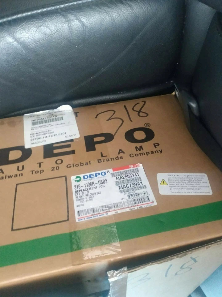 Headlight Assembly Right Maxzone 316-1136R-USD2 fits 2007 Mazda CX-7 - Image 1 of 2