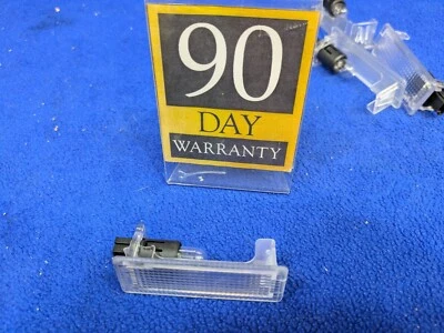 *CANTIDAD 1* 06-2019 Range Rover Sport panel puerta trasera derecha lámpara de luz de cortesía Foto 1 de 4