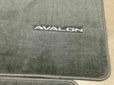 2005-2010 AVALON CARPET FLOOR MATS GRAPHITE PT206-07090-16 GENUINE TOYOTA - Image 1 of 2