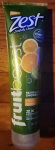 Zest Fruit Boost Citrus Splash Gel Doccia Rivitalizzante Concentrato Lavaggio Corpo - Foto 1 di 2