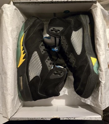 Size 12 - Jordan 5 Retro Mid Aqua - Image 1 of 4