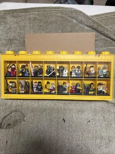 Lego Minifigures With Accessories Bundle Of 32 In Lego Display Case - Picture 1 of 17