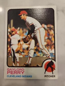 MLB Hall of Famer Gaylord Perry (Cleveland) Topps Baseball Card (1972 Season) - Picture 1 of 2