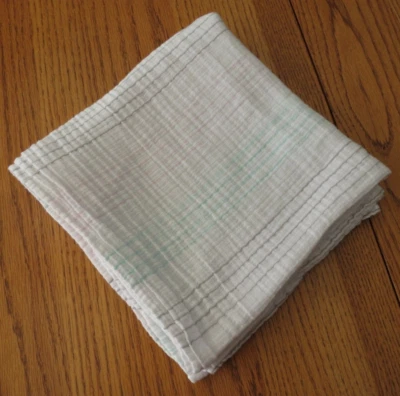 "Manta para bebé Aden + Anais muselina verde pálido rosa gris rayas 42"" x 42""" Foto 1 de 4