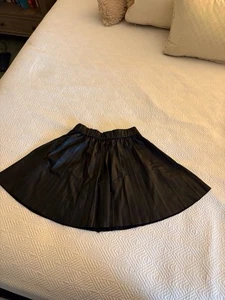 Girls Size 7 Black Above Knee Length Skirt From Zara - Picture 1 of 3